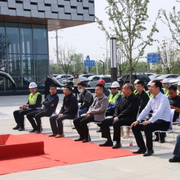 歐西盾防水熱烈祝賀洪澤中電光谷雙創(chuàng)辦公樓封頂大吉！